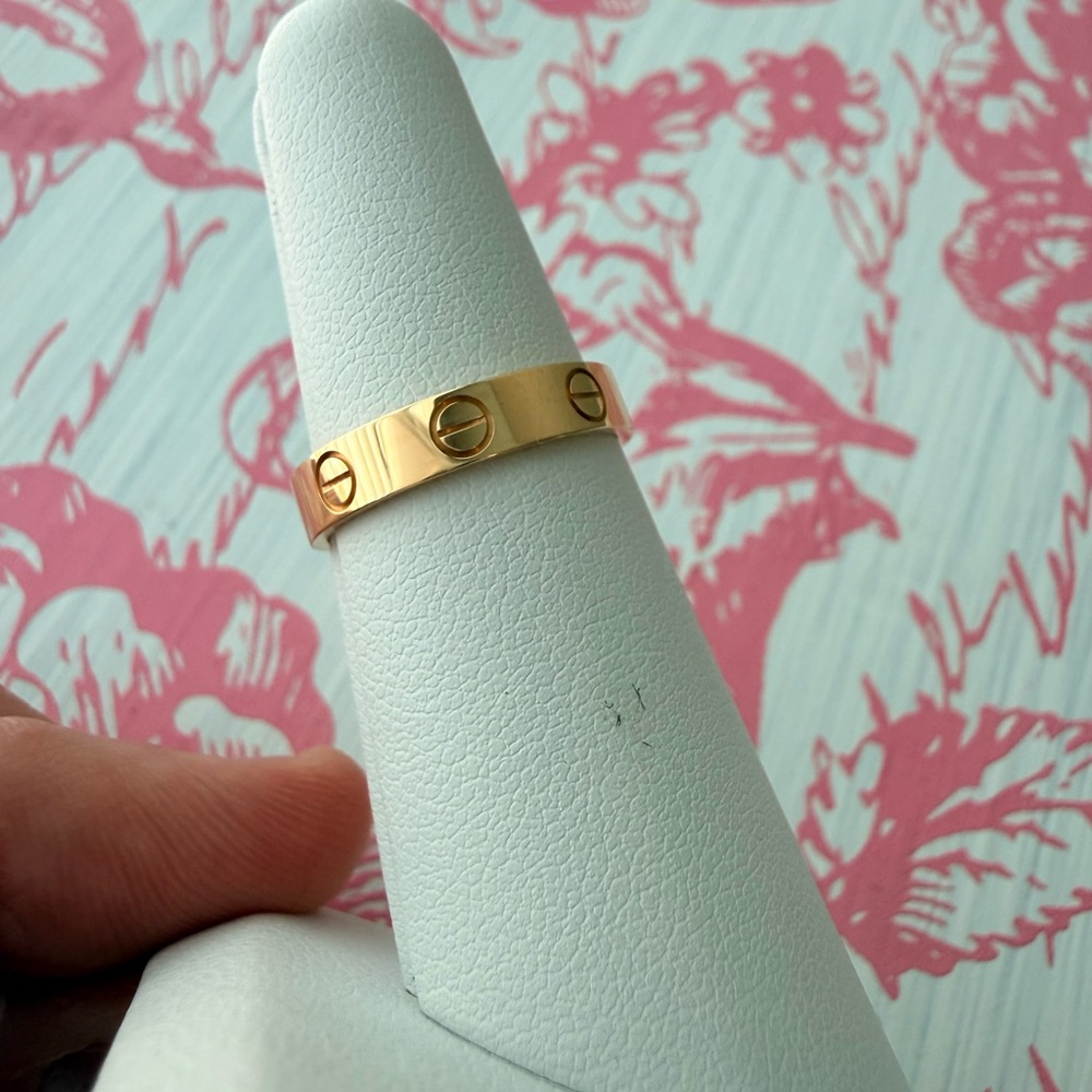Cartier LOVE Ring Small 18K Yellow Gold Sz 5.25 Full Set - Picture 4 of 11